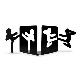 SUJETA LIBROS EN FORMA DE KARATEKA JUST MUSTARD DE METAL COLOR NEGRO